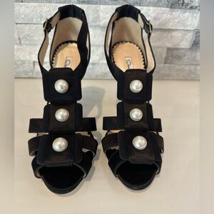 Oscar de la Renta Black Pearl Heels